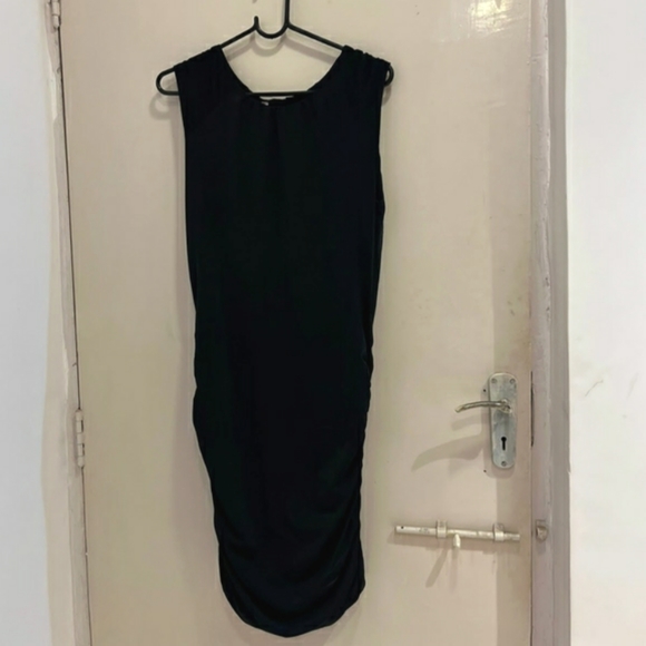 Black bodycon dress - Picture 4 of 7